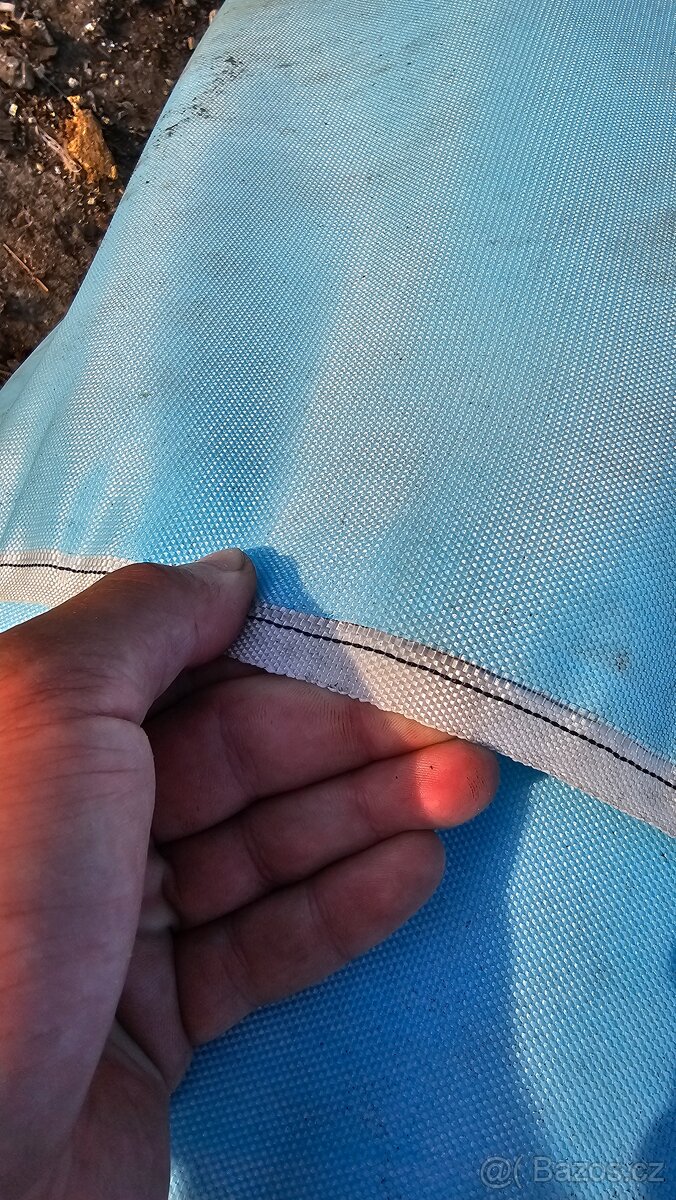 Geotextilie tkaná velmi pevná , odolná , dlouhá životnost - 10