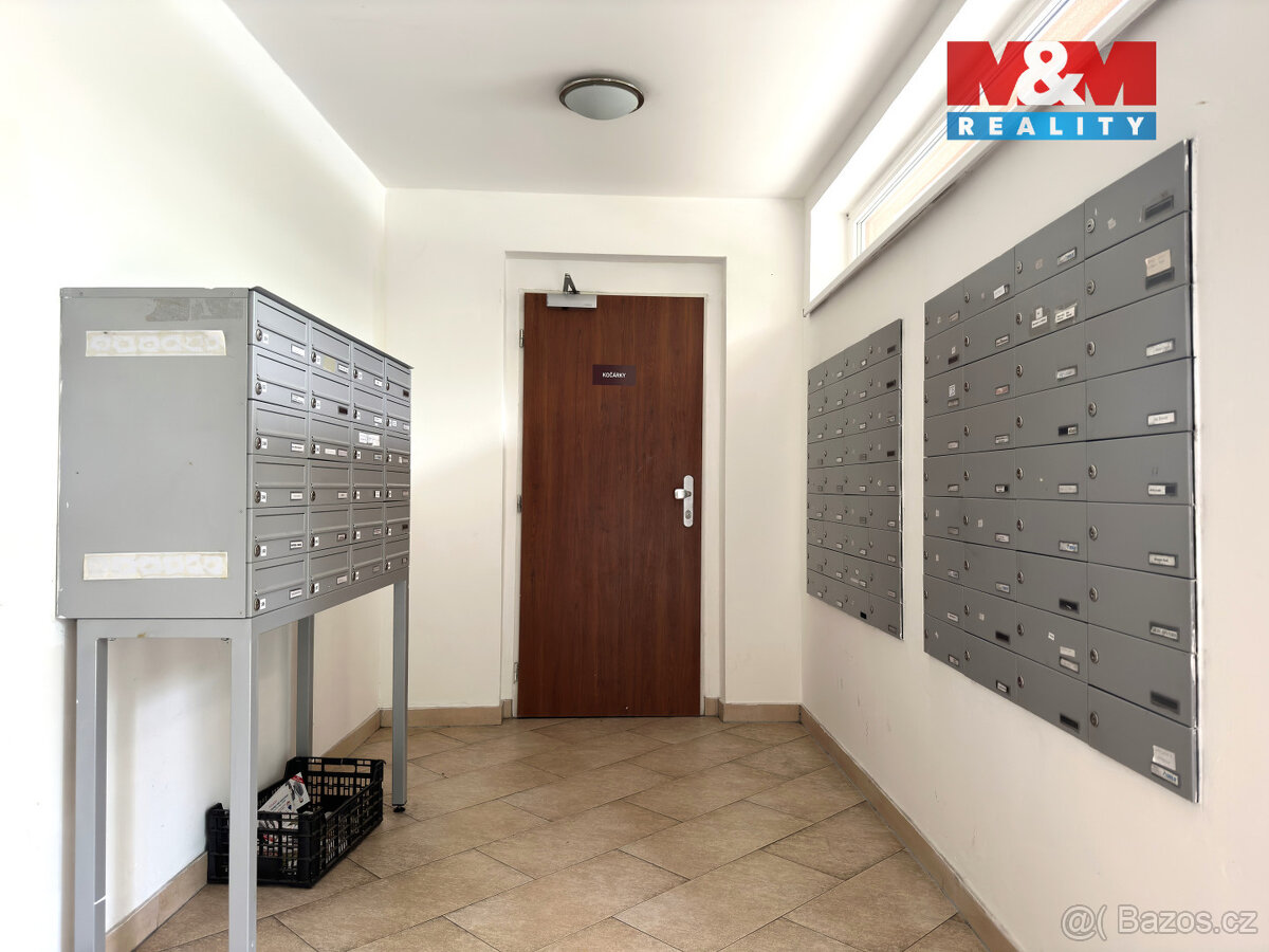 Pronájem bytu 1+kk, 37 m², Praha, ul. Nademlejnská - 10