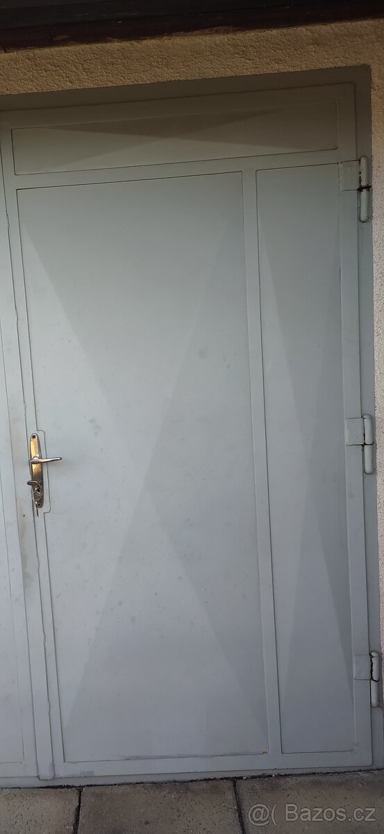 Vrata kovová garážová - 10