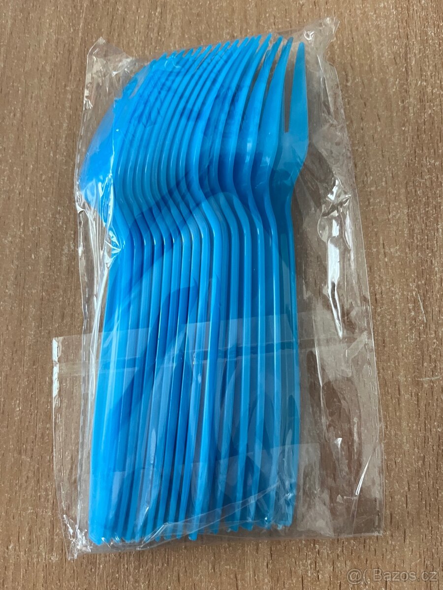 Sada na oslavu ,,dino,, 16 hostů - 10