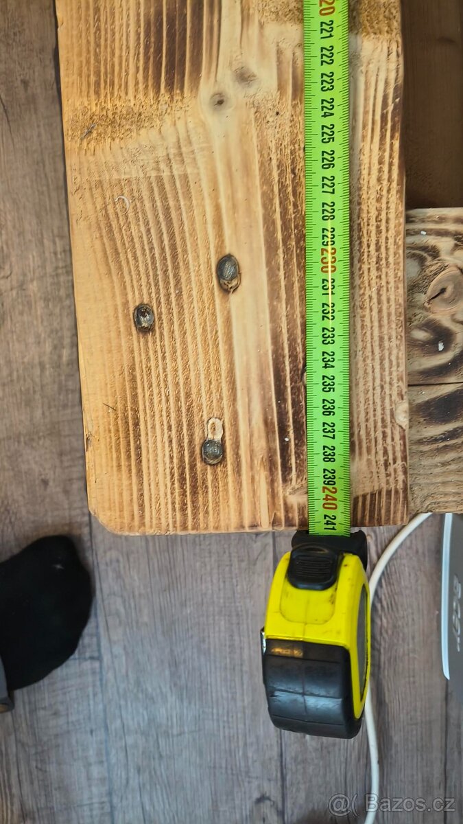 Prodám bytelnou paletovou postel EUR - 10