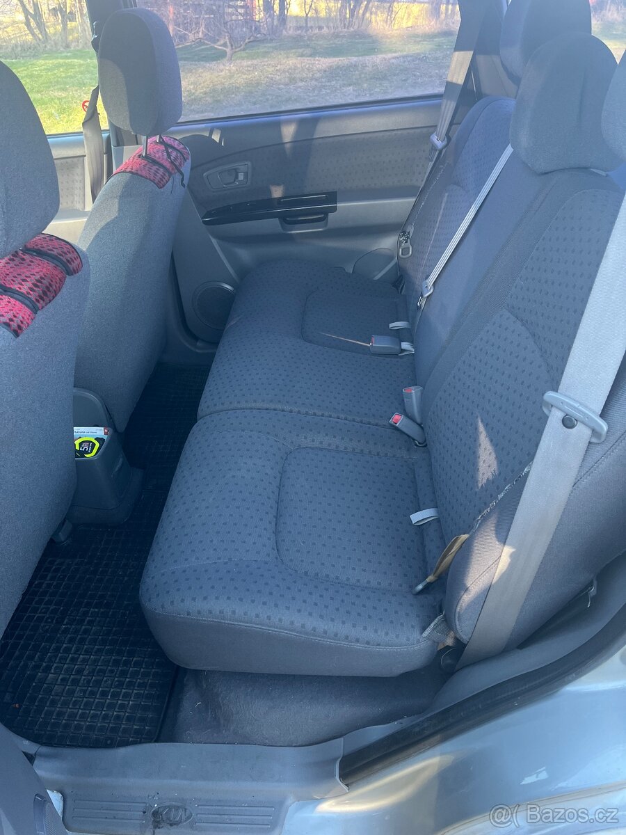 Kia Carens 2.0 CRDI r. 2005 - 10