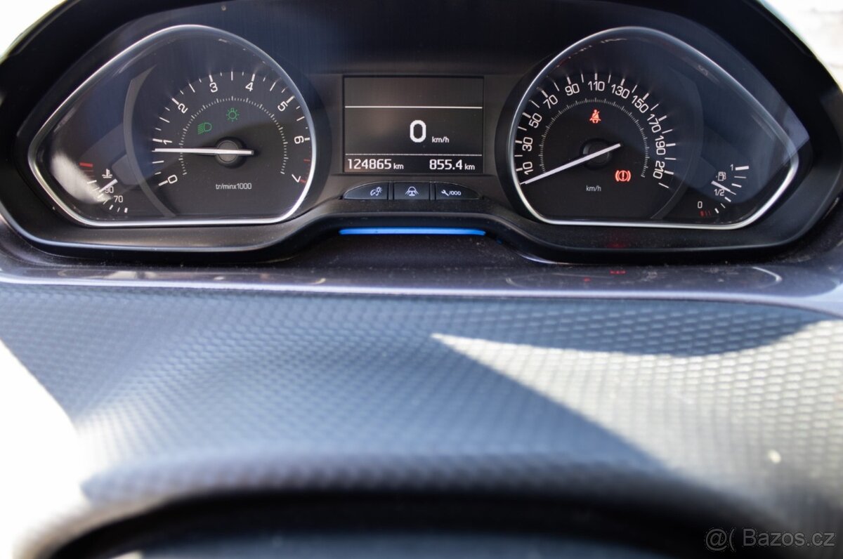 Peugeot 2008, servisované,100% - 10