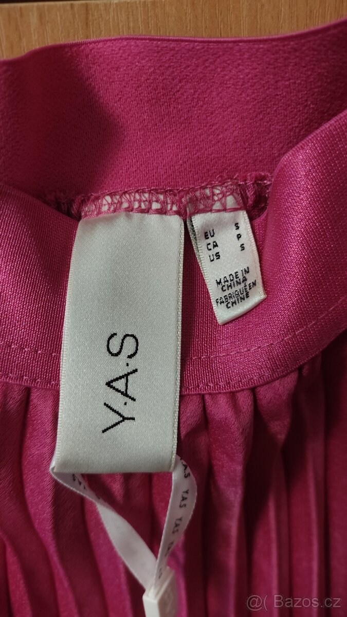 Krásná plisovaná sukně YAS, vel.S, nová - 10