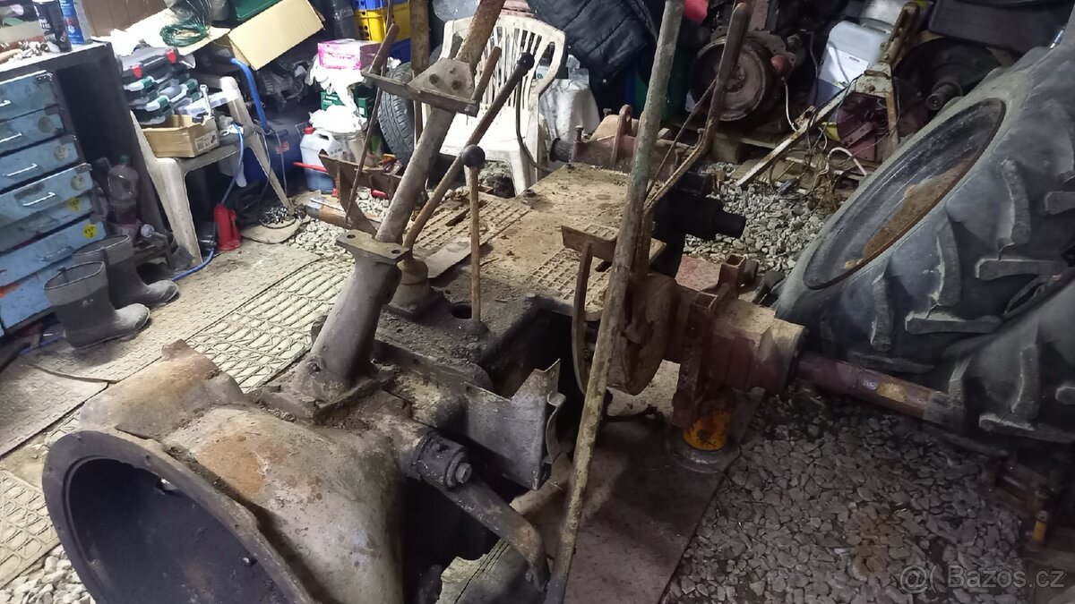 Zetor 25A-převodovka - 10