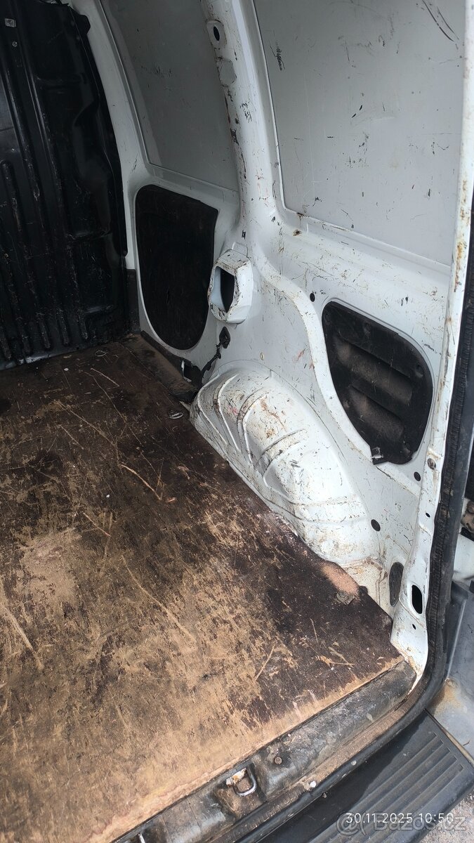 Fiat Doblo Cargo 1,3 JTD 51 Kw R. v. 2005 - 10