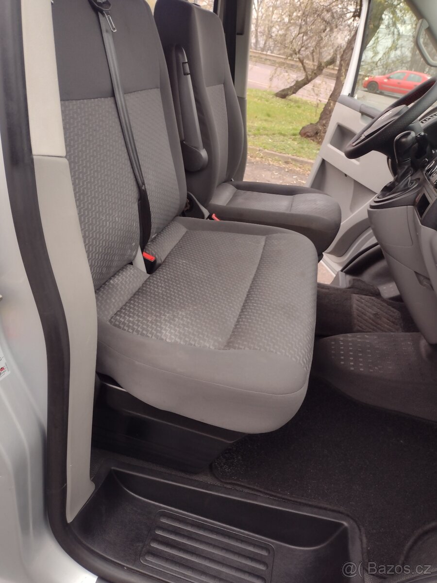 Volkswagen Transporter T5 2.0TDI - DSG - 10