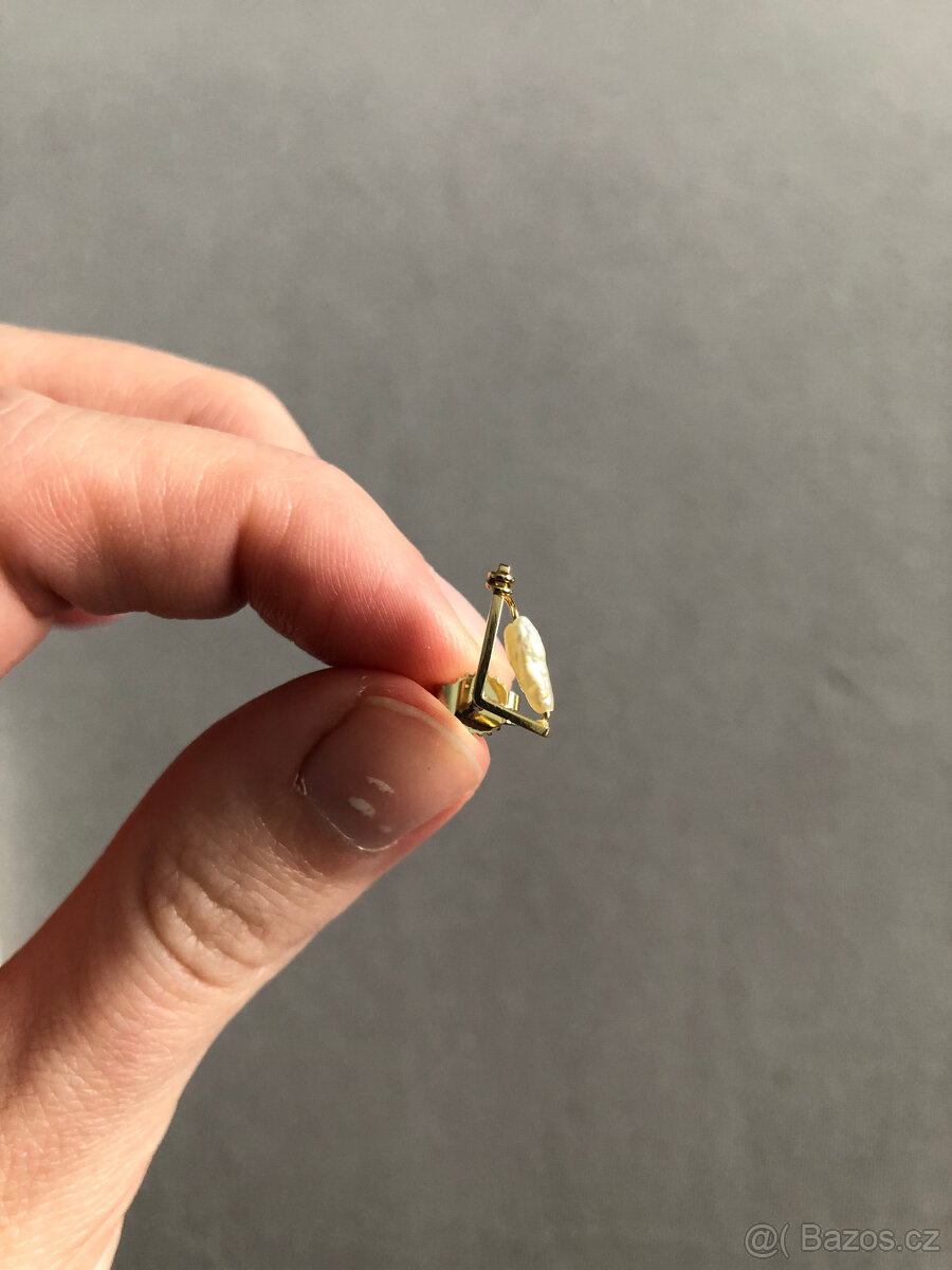 Zlatá souprava, náušnice a prsten - 10