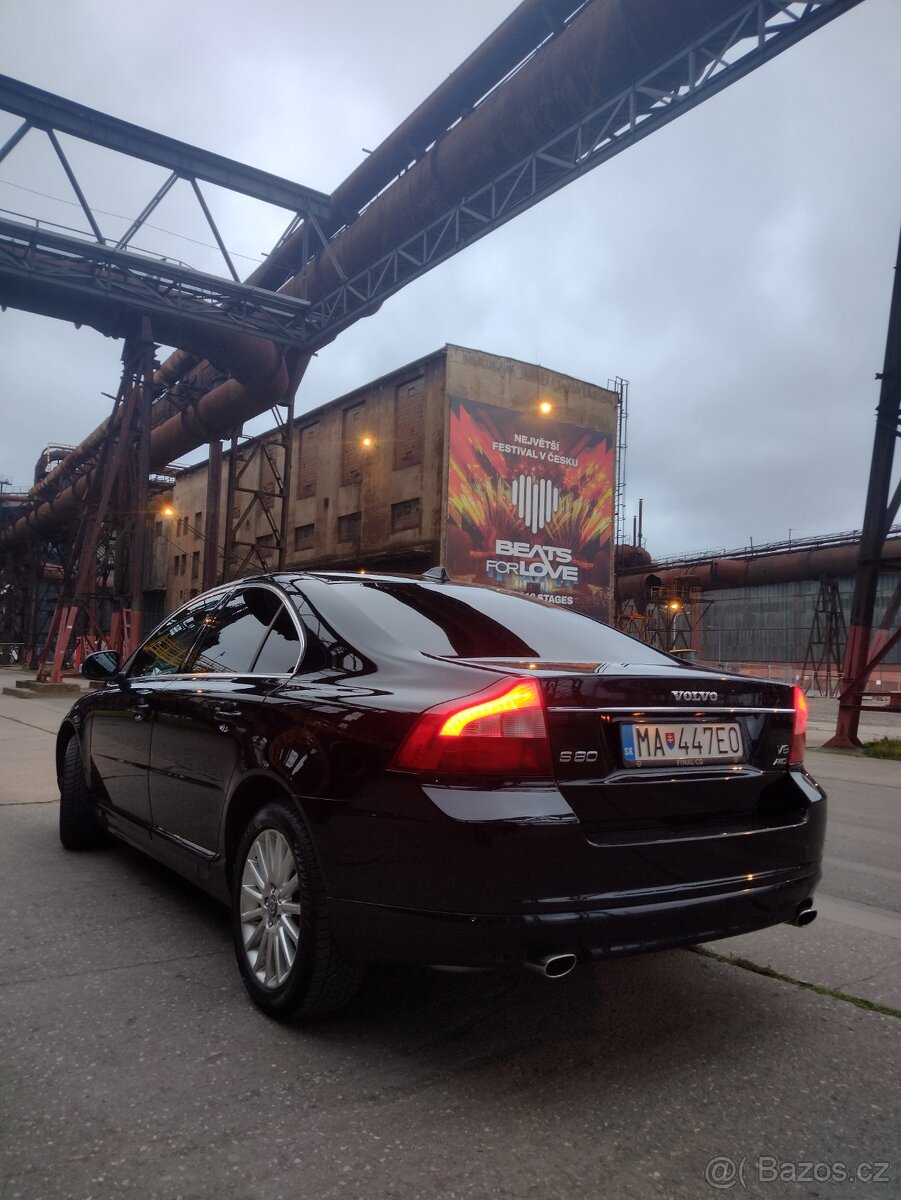 Volvo S80 V8 4.4i AWD (4x4) - 10