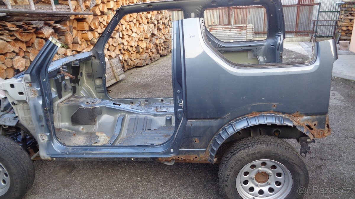 Suzuki Jimny diely karoserie - 10