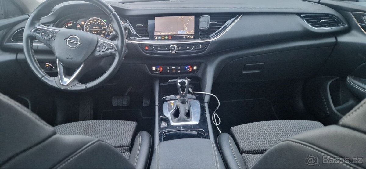 Opel insignia - 10