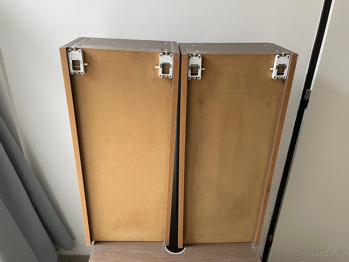 Koupelnové skříňky – pod umyvadlo + 2 závěsné - 10