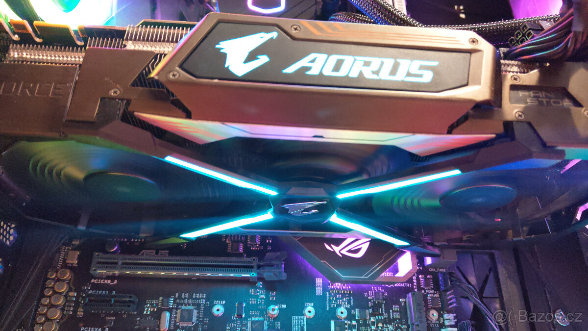 Gigabyte AORUS GeForce GTX 1080Ti 11GB - 10