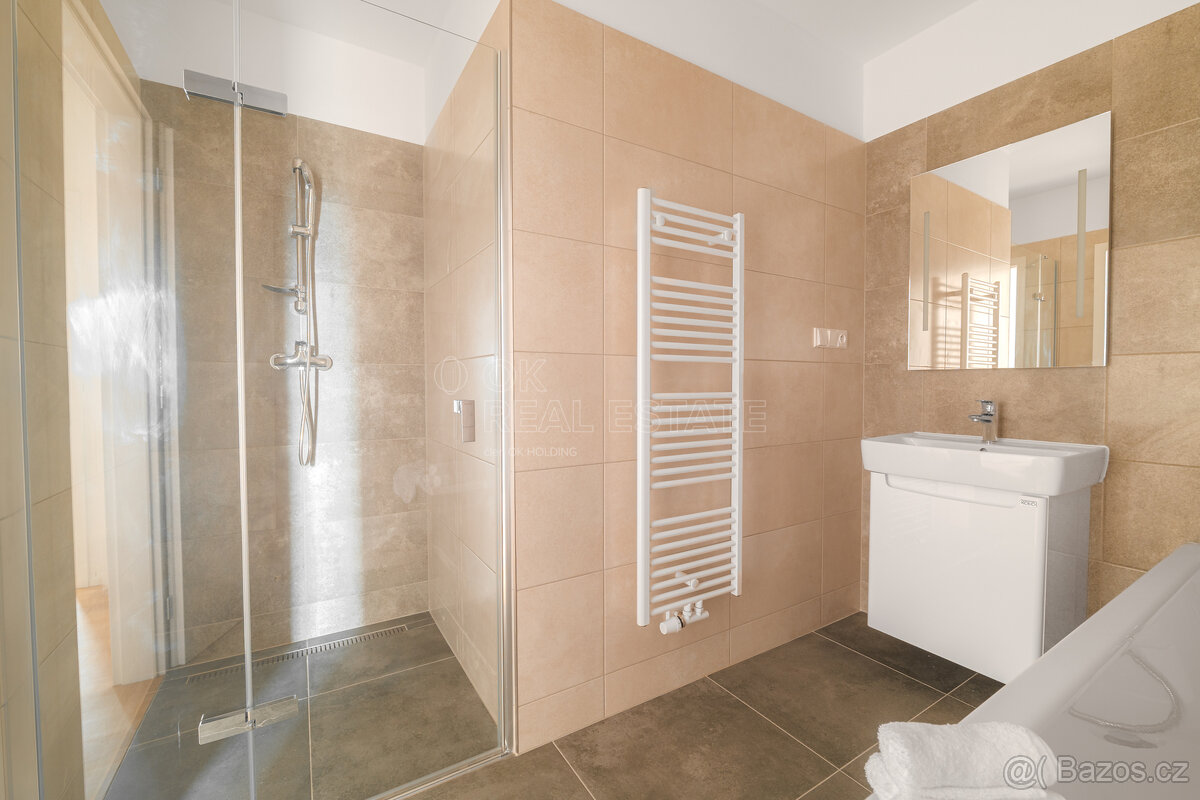 Prodej bytu 3 + kk 97 m² - 10