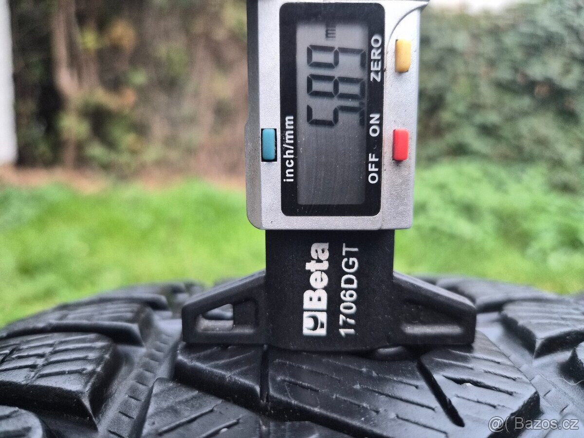 4x Zimní pneu Pirelli Scorpion Winter - 235/55 R19 XL - 75% - 10