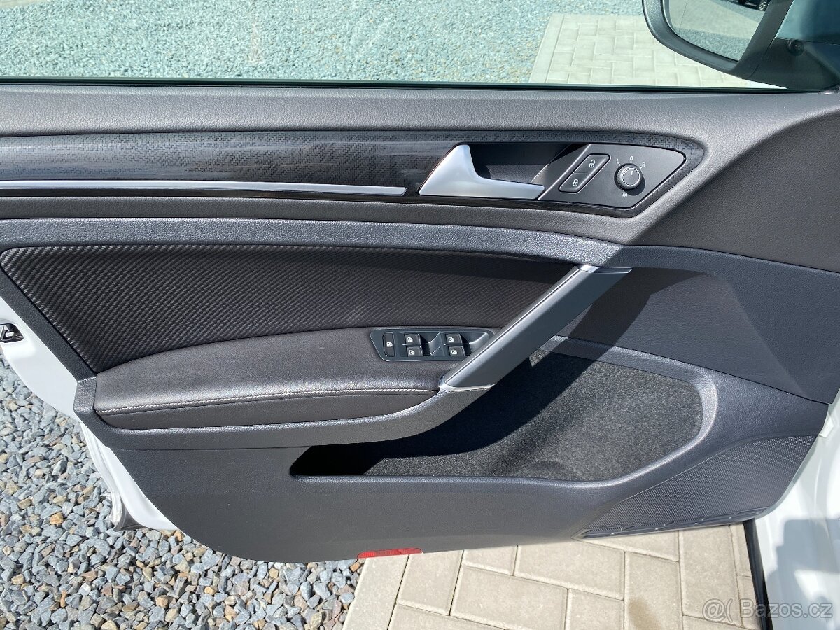 Volkswagen Golf 7,5 - 2.0TSI 228KW R-LINE - 4x4 -MANUÁL 2017 - 10