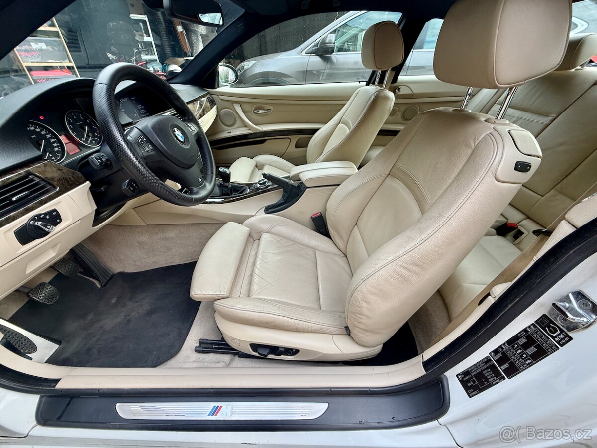 BMW 335i e92: man.,RWD,MPaket,generální servis,DPH,faktury - 10