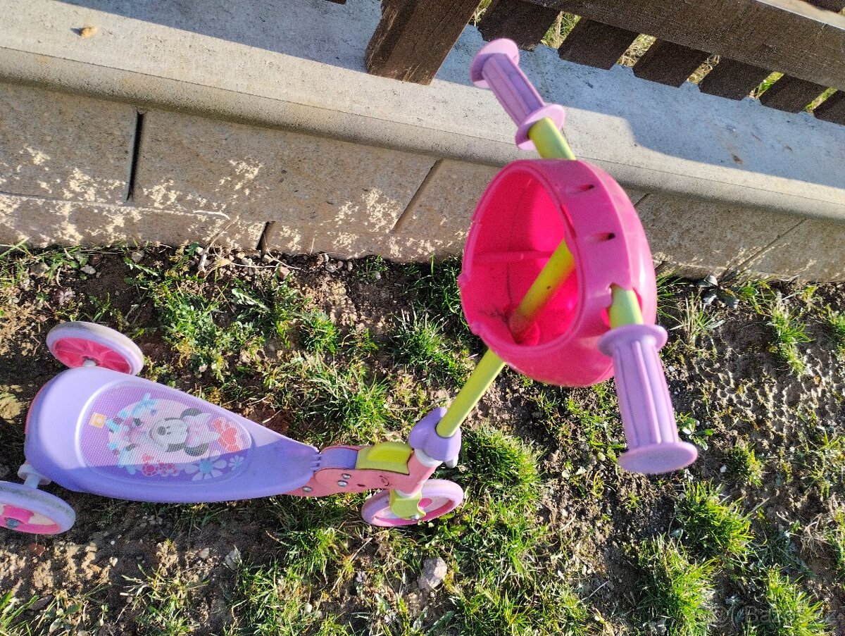 Dívčí koloběžka - 10