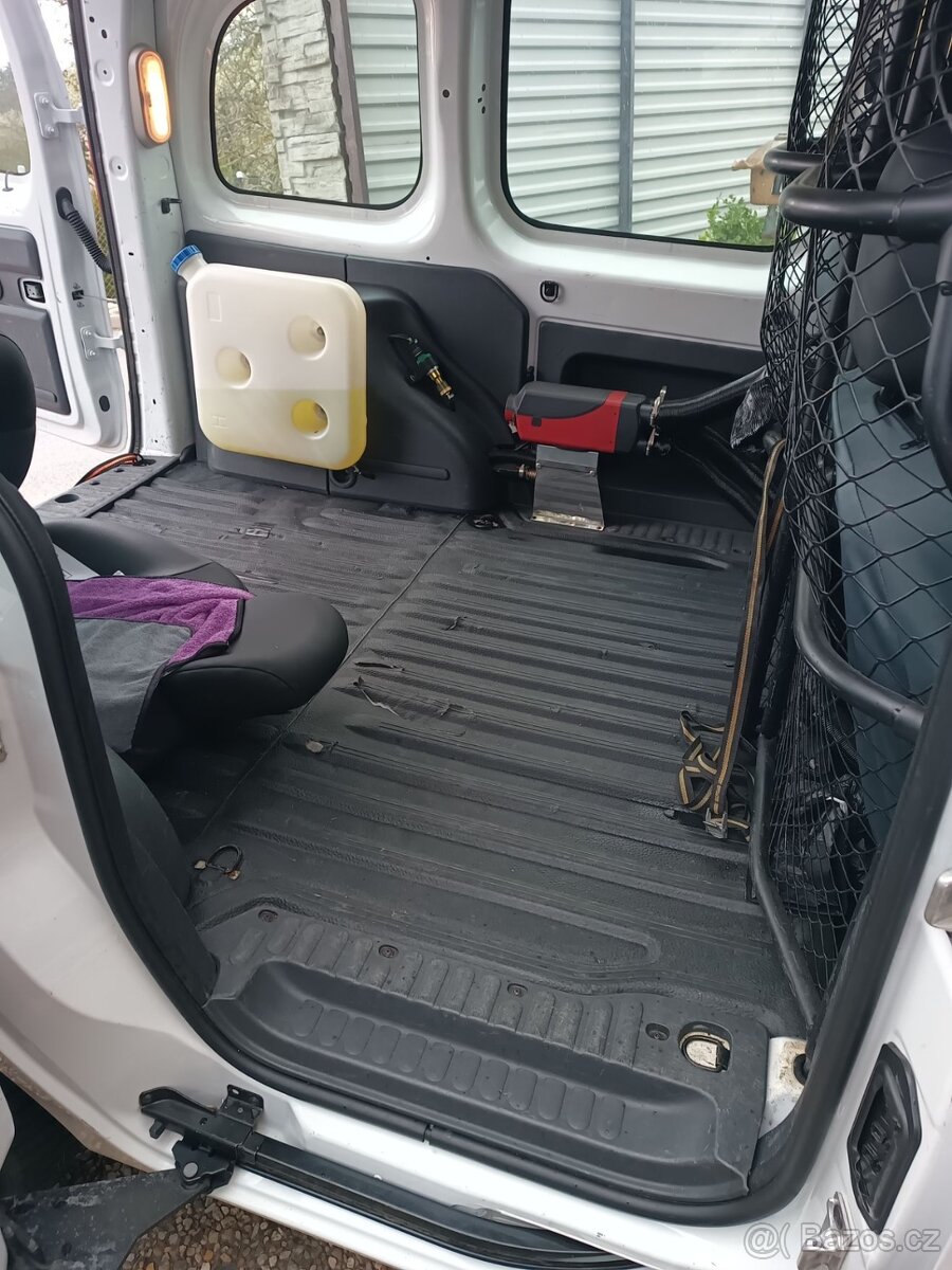 Kangoo ZE elektrické-model 2013 EV elektroauto - 10
