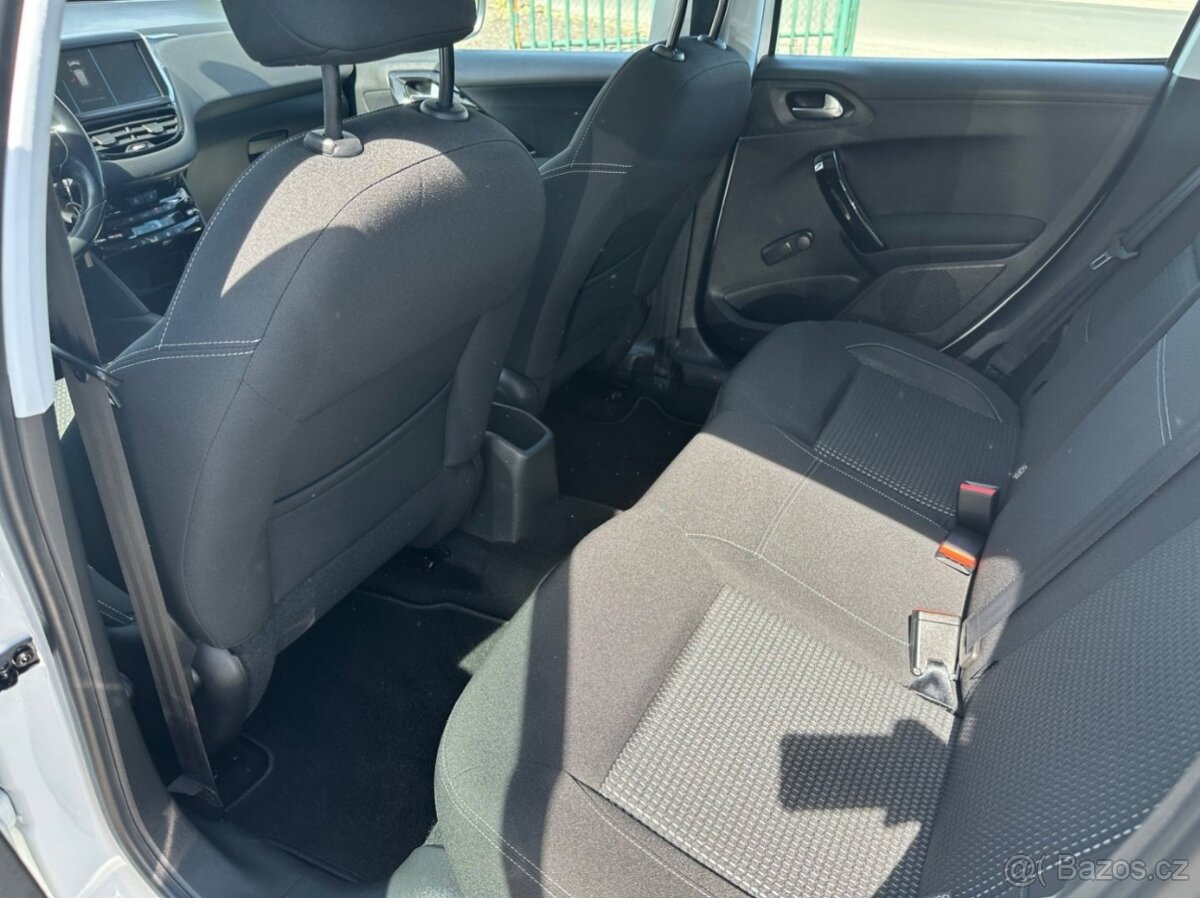 Nabízím Peugeot 208 Style - 10