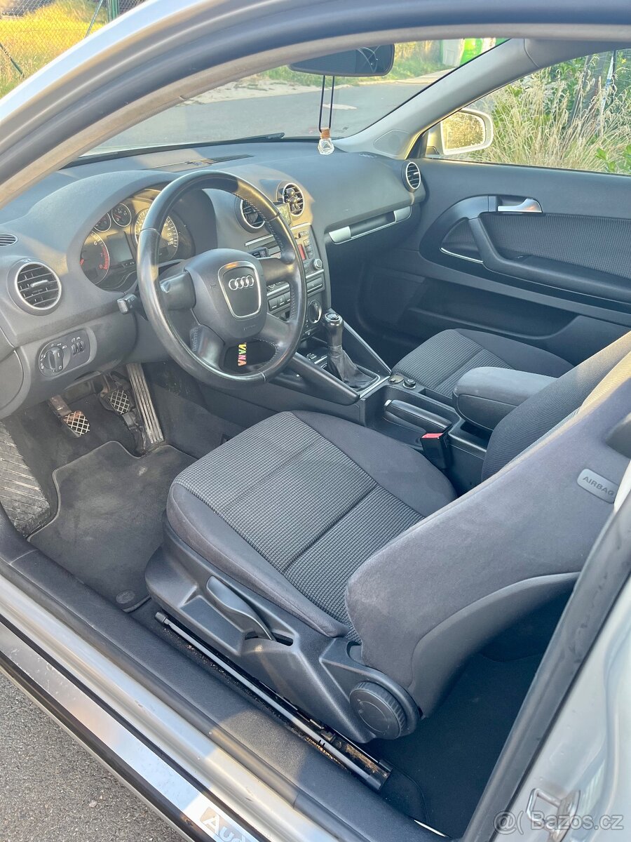 Audi A3 1,6 benzin - 10