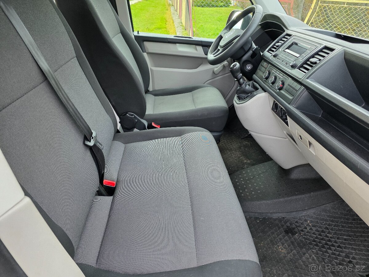 Volkswagen Transporter T6 2,0tdi 84kw 9.míst model 2017 - 10