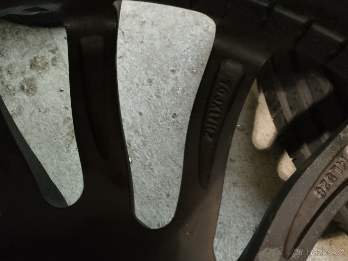 sada celých kol OXXO 215/45 R 17 - 10