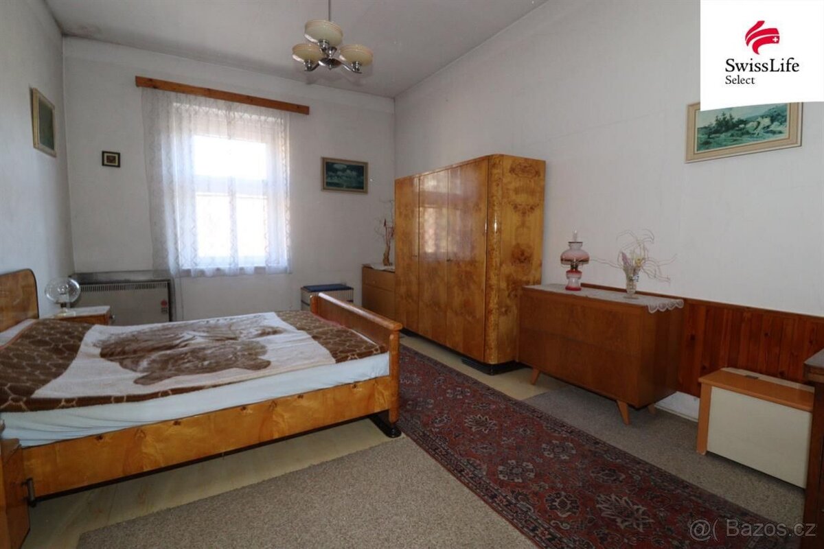 Prodej bytu 2+1 80 m2 náměstí Karla IV., Nejdek - 10