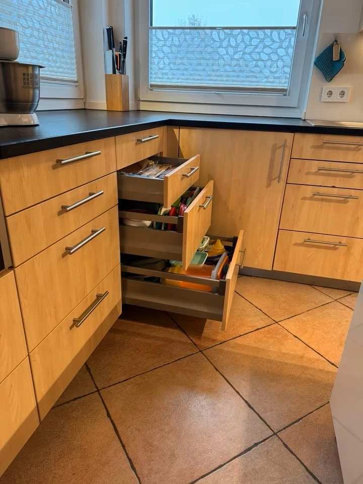 Velká moderně-klasická kuchyně(25.23) - 10