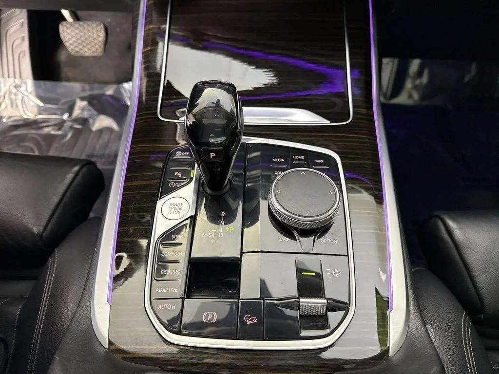 2020 BMW X7 xDrive40i - 10