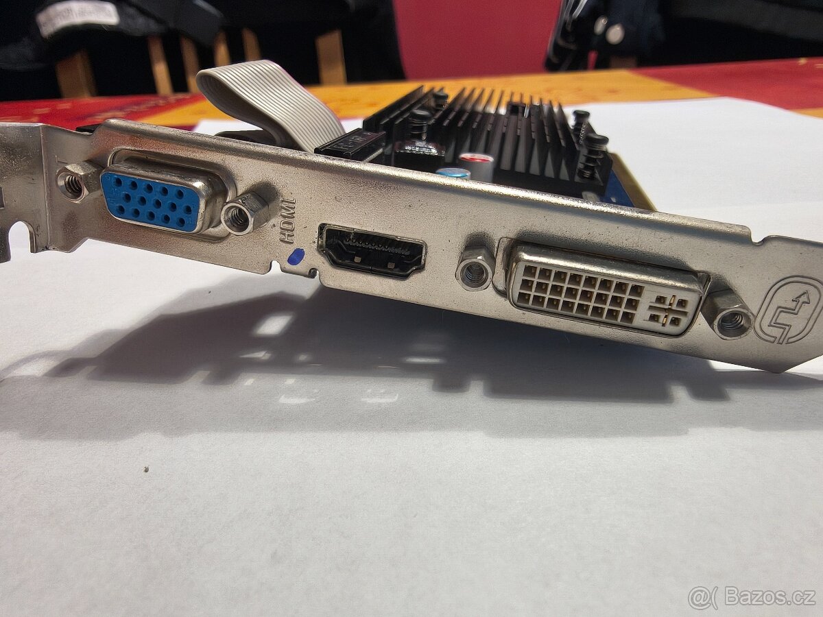 MSI G31TM-P35 + Intel Pentium E5200 + 2x2GB DDR2 - 10