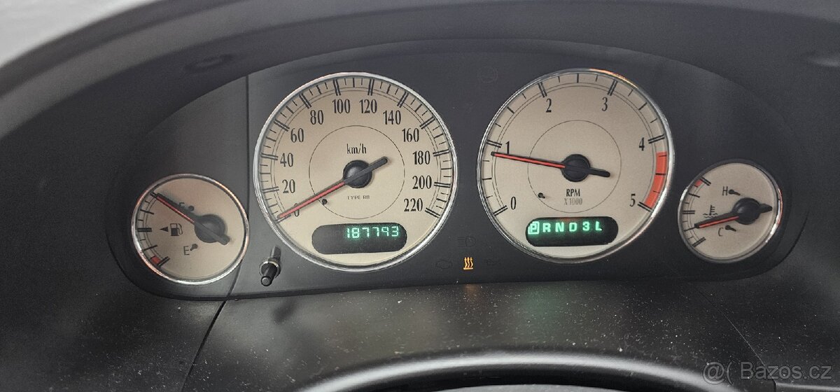 Chrysler voyager - 10