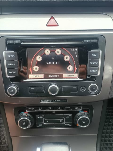 Volkswagen Passat 2.0 TDI - 10