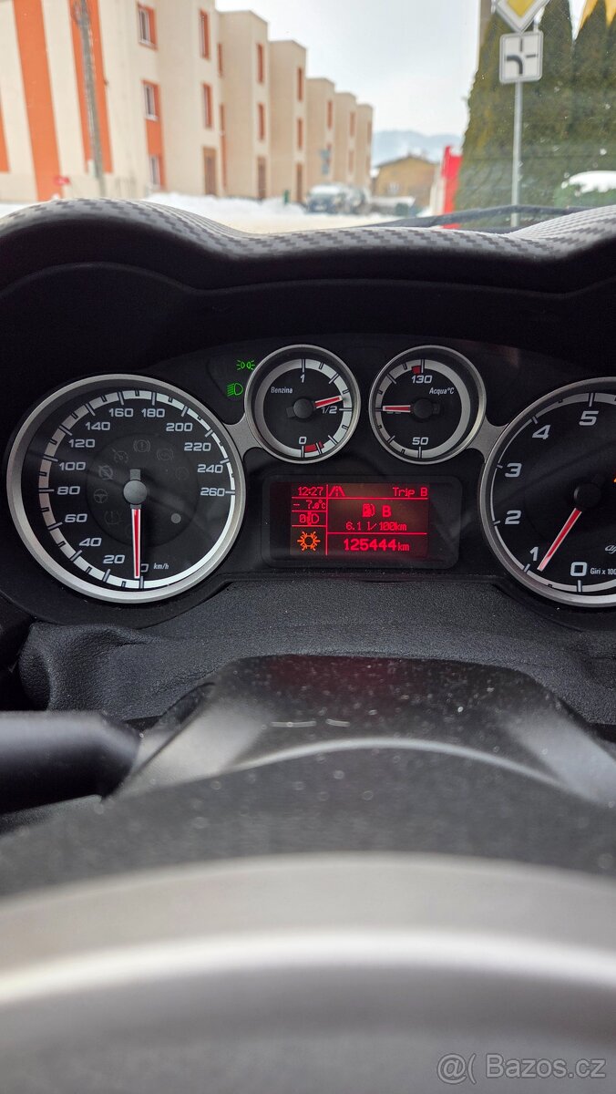 Alfa Romeo MITO 1.4i 77KW 2012 - 10