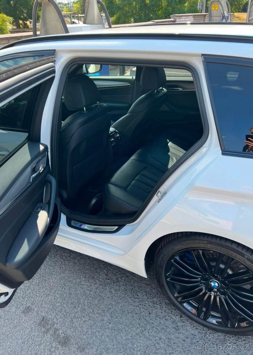 BMW 530i xDrive - 10