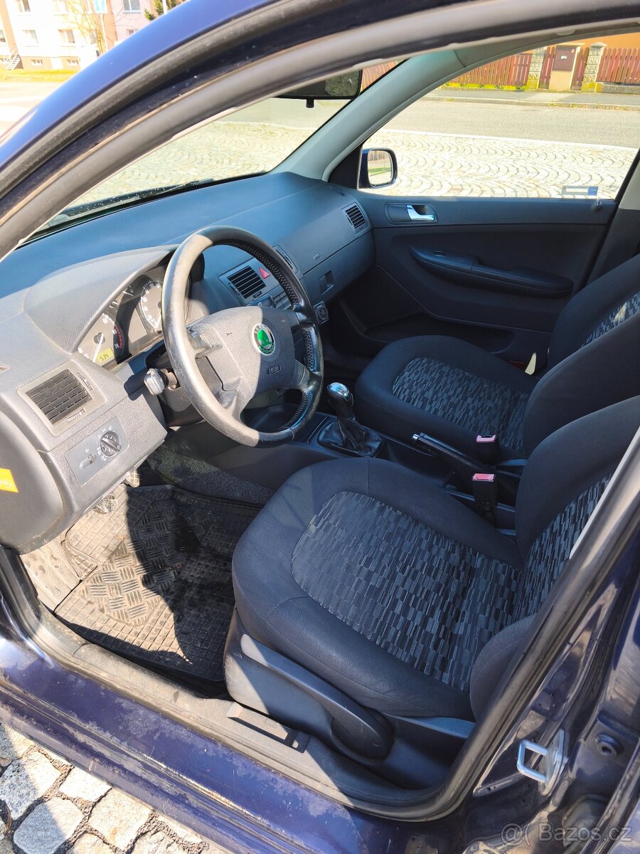 Skoda fabia 1.2 - 10