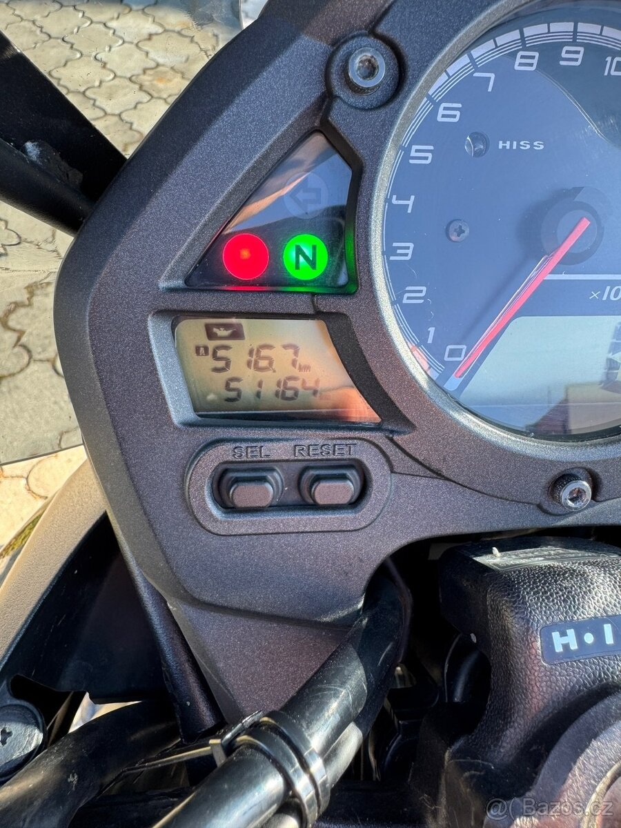 Honda CB600F Hornet - 10