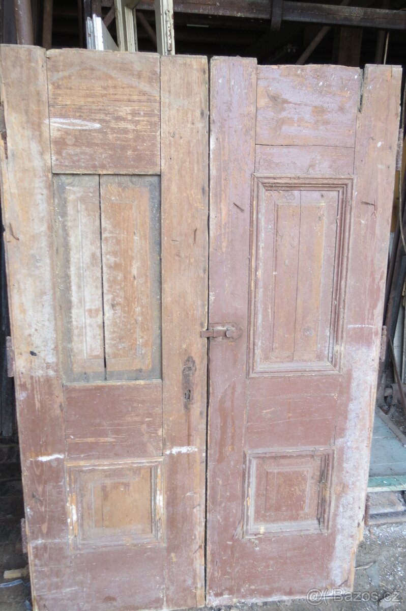 4/ Staré vchodové dveře - 10