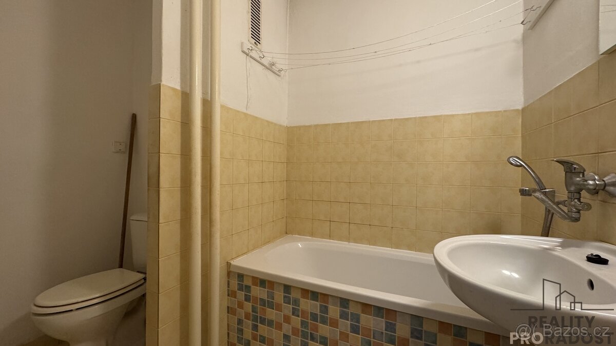 Prodej bytu 1+kk 28 m² Srbská , Ostrava - Výškovice - 10