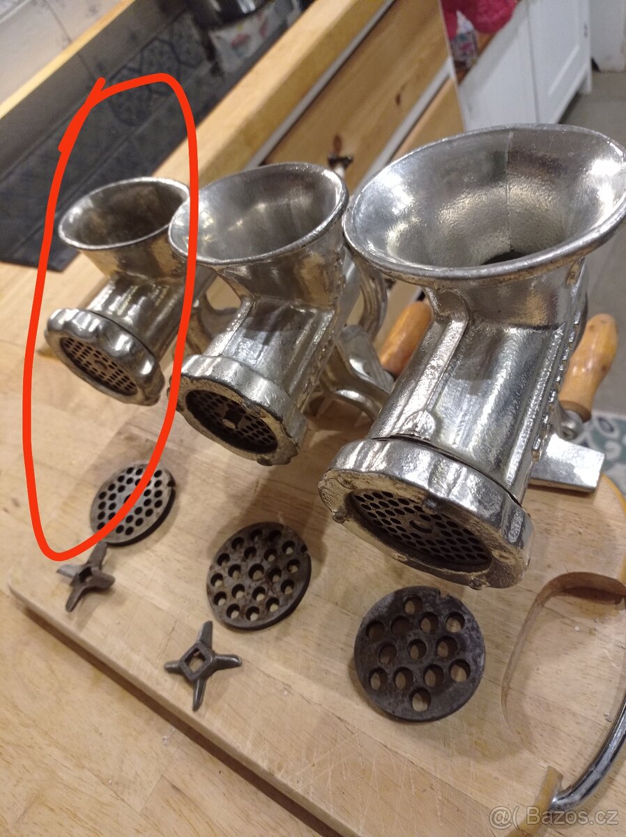 Ruční mlýnek na maso. - 10