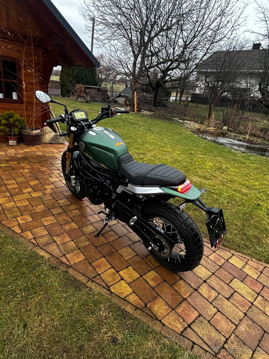 Benelli Leoncino 800 Trail - 10