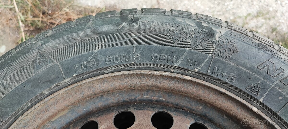 Plechový disk r16 ET 52,5 + zimní pneu 205/60/16 M+S - 10