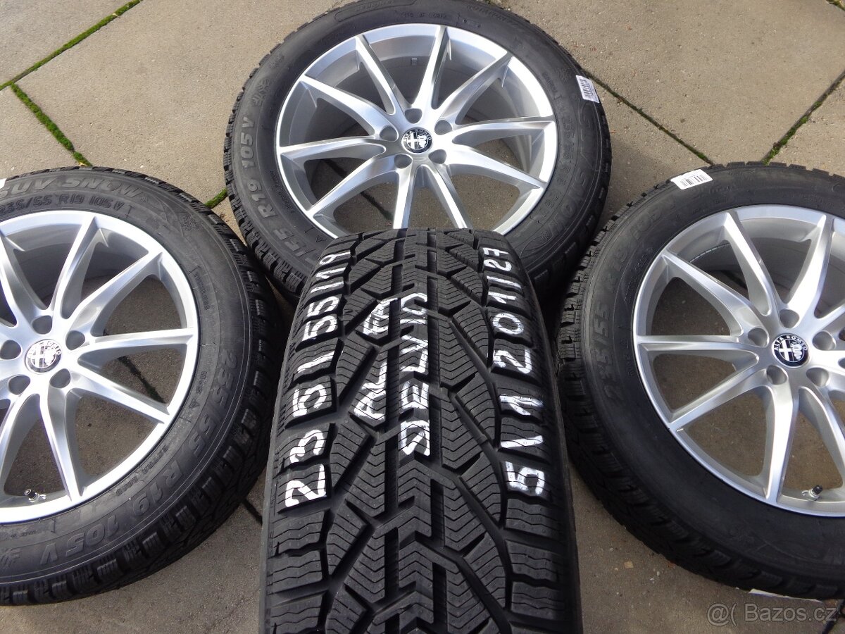 Alfa Romeo Stelvio zimna sada kol 235/55R19 - 10