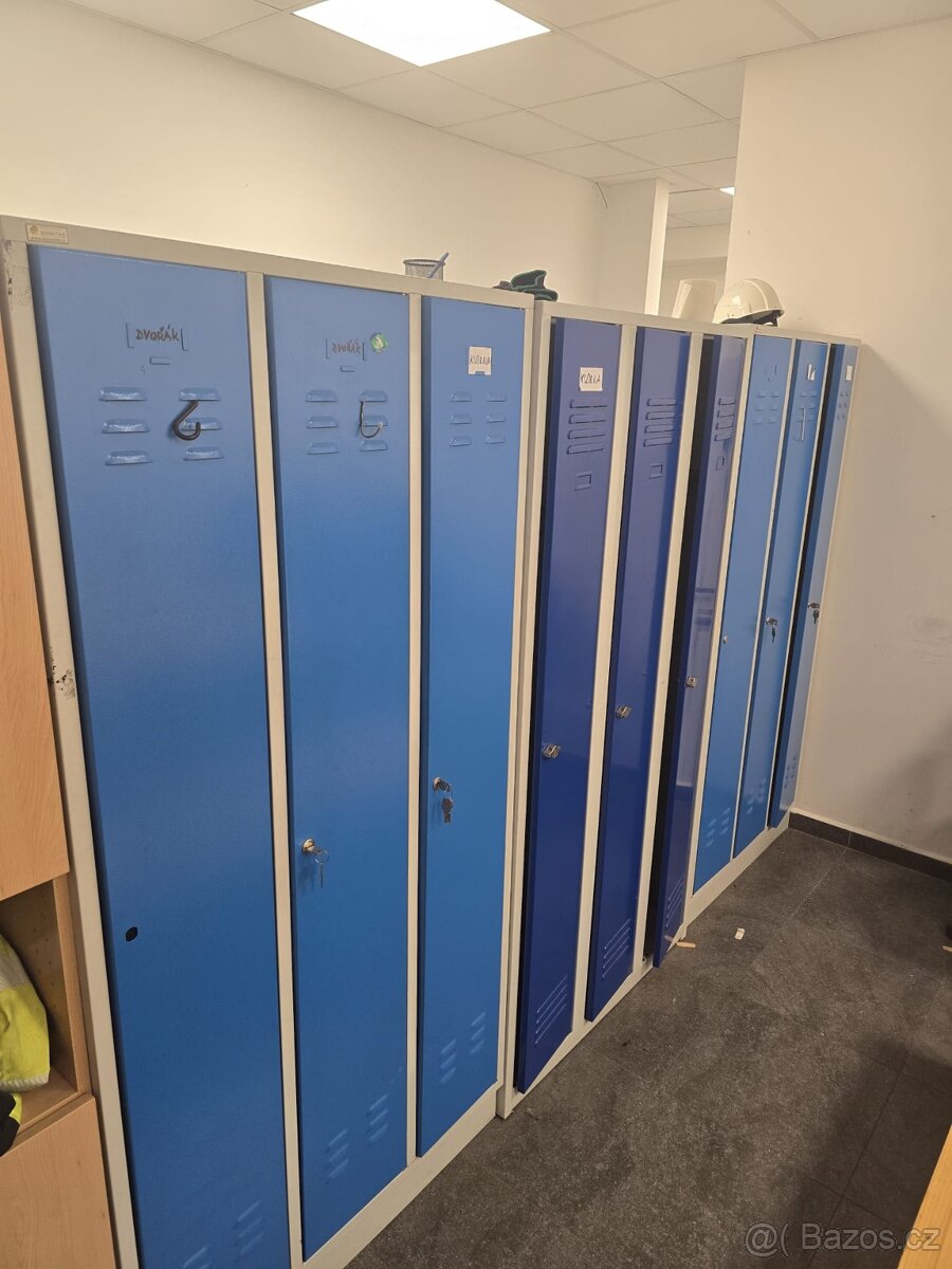 kancelářský nábytek - 10