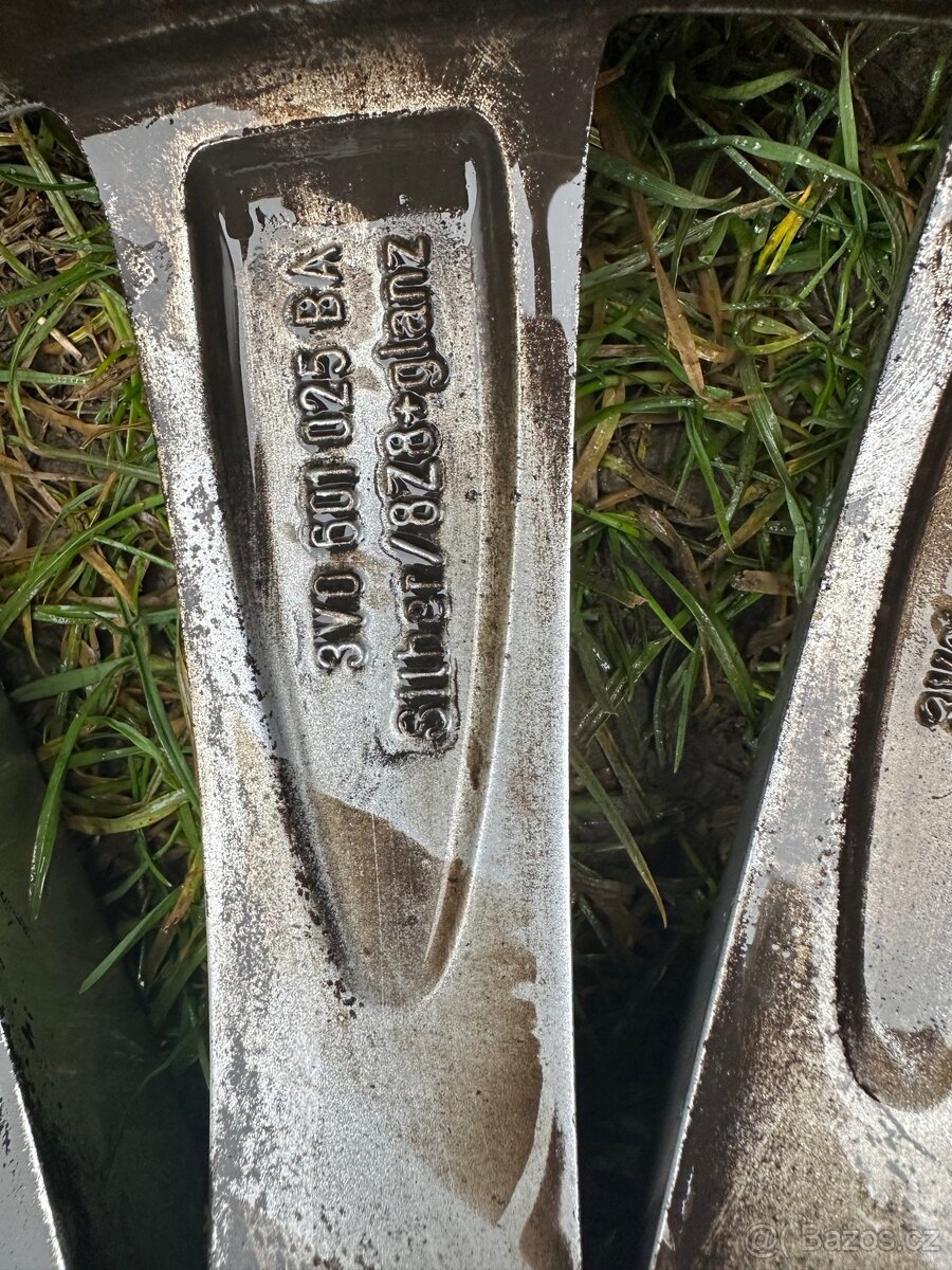 Originální litý disk Škoda Trinity 19" - 10