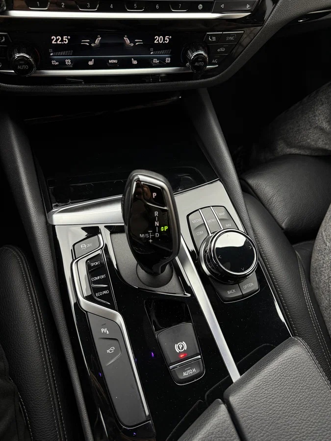 BMW 540d G30 2018 - 10