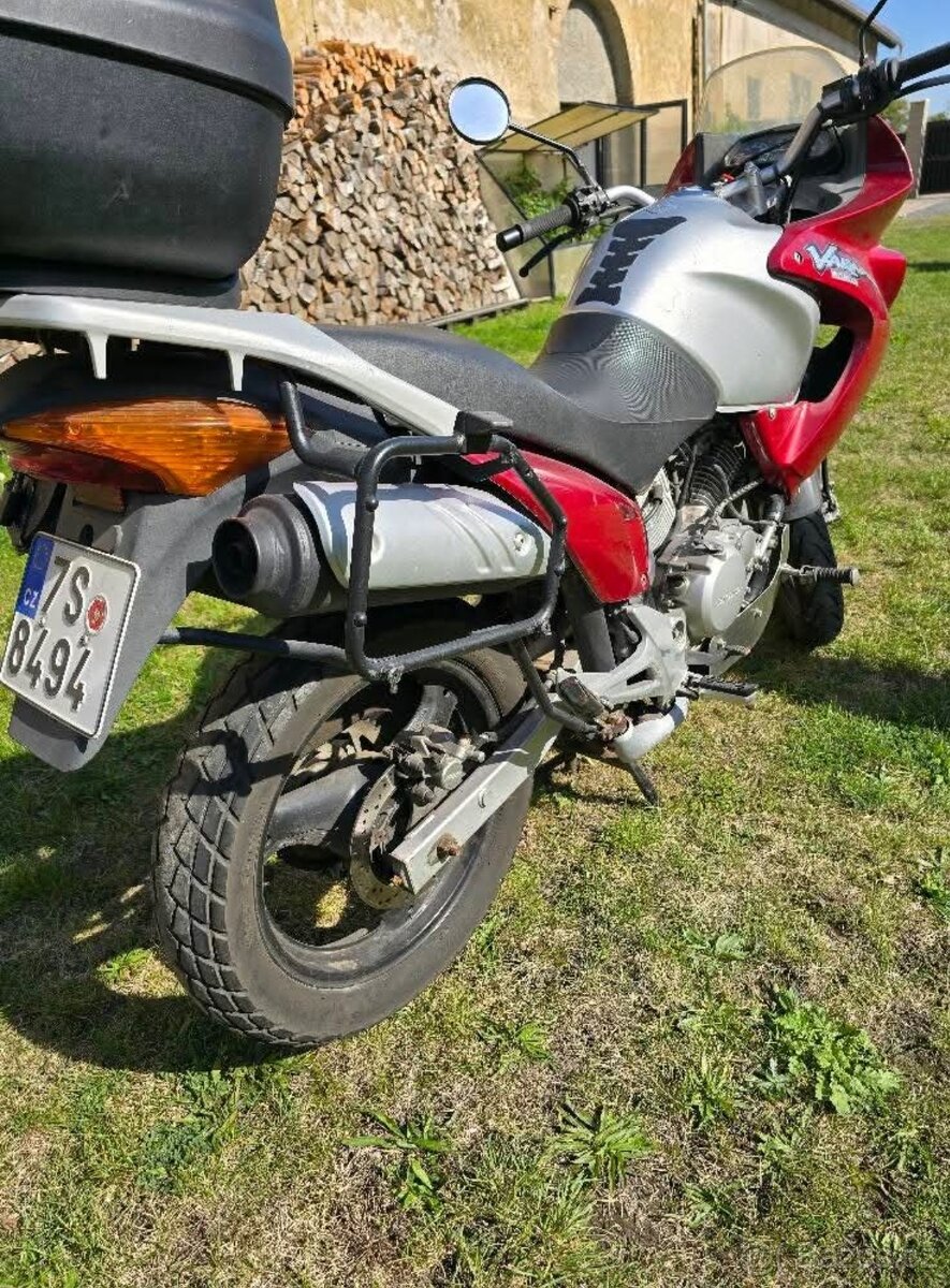 Honda Varadero 125 XL - 10