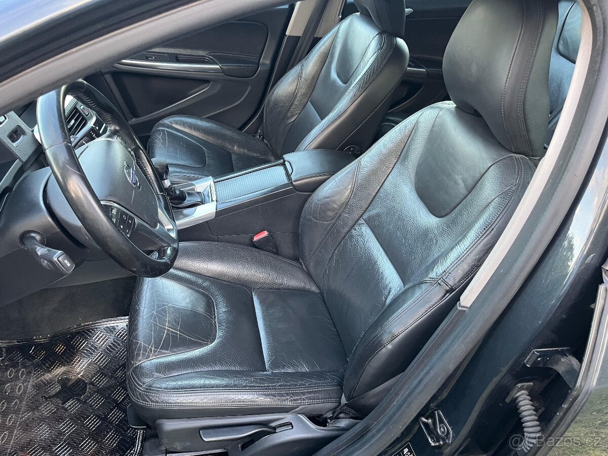 Volvo V60, 1,6 D2 84kW, kůže, city safety - 10