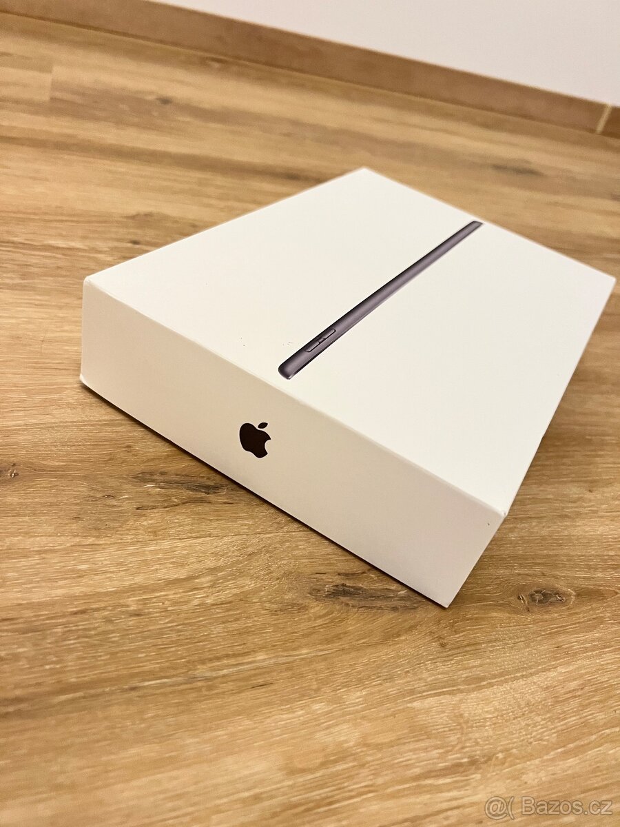 Apple IPad 9. generace Wi-fi 64 gb - 10