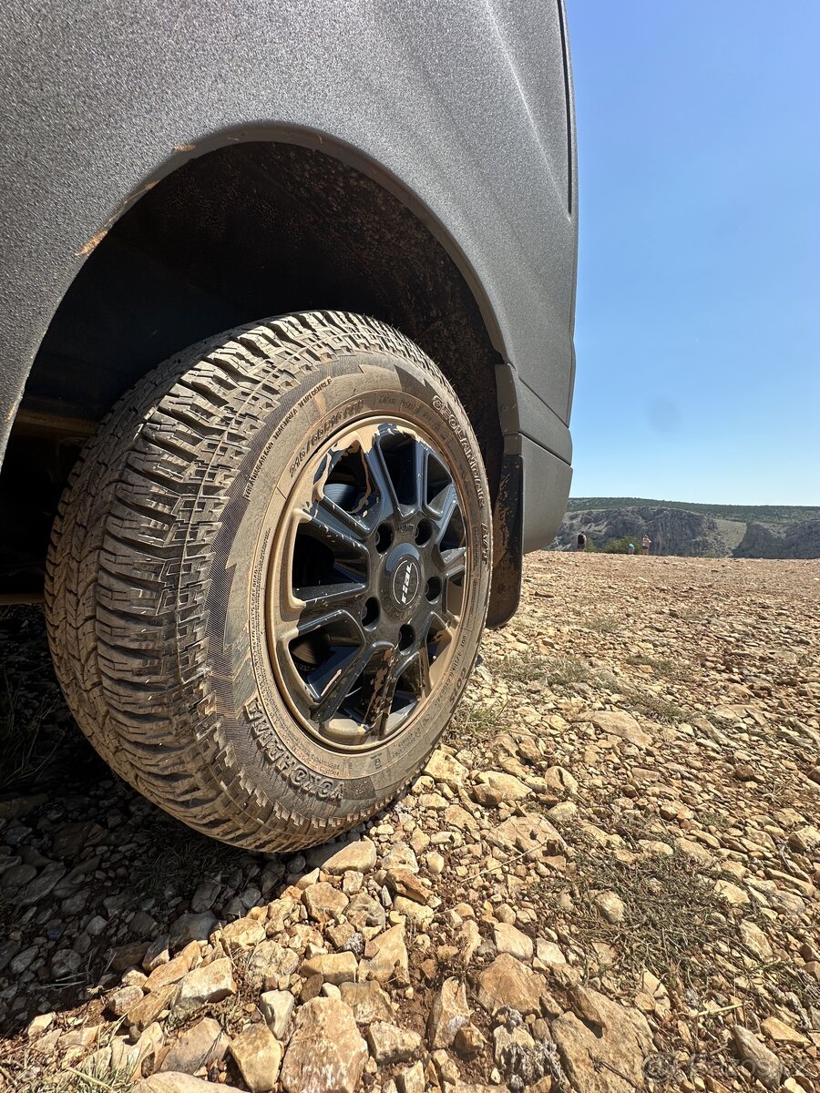 Ford Transit Obytný - 10